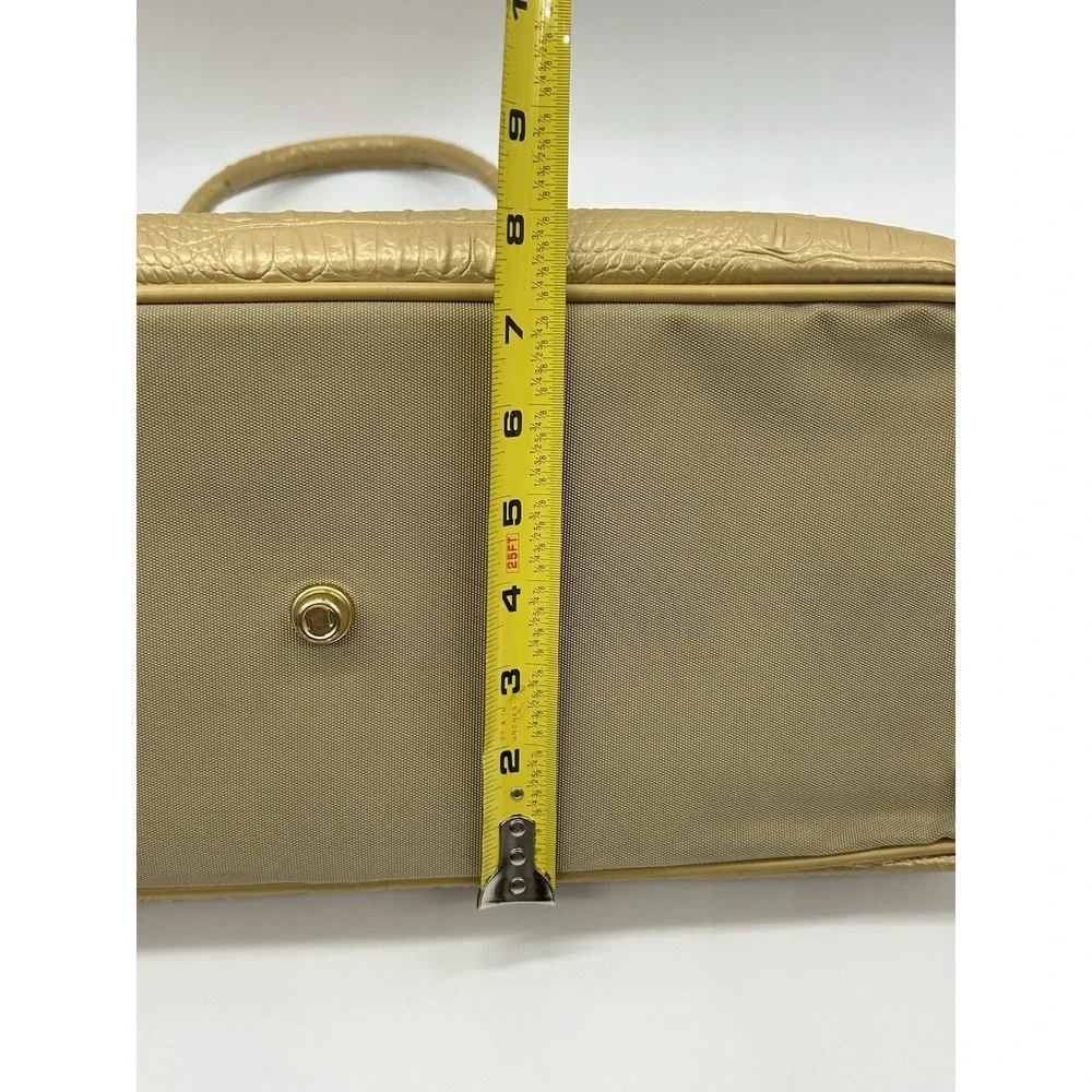 Studio Large‎ Hand Bag / Purse